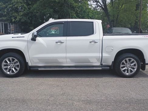Used 2021 Chevrolet Silverado 1500 LTZ w/ LTZ Convenience Package II AWD/4WD image 4