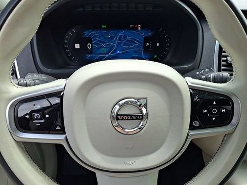 Certified 2025 Volvo XC90 B6 Plus w/ Protection Package Premier AWD/4WD image 23