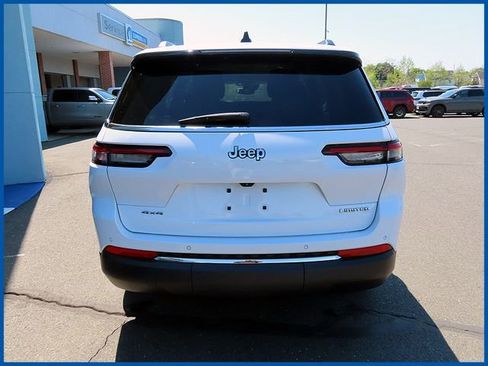 Used 2023 Jeep Grand Cherokee L Limited AWD/4WD image 6