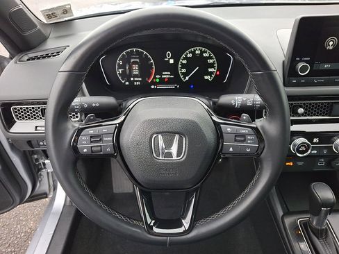 Used 2023 Honda Civic Sport image 19