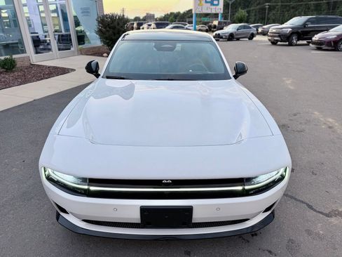 Used 2024 Dodge Charger Daytona R/T w/ Plus Group AWD/4WD image 24