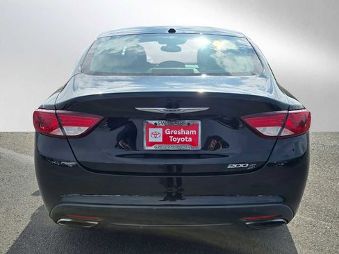 Used 2016 Chrysler 200 S FWD image 5