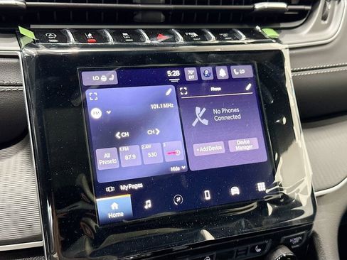 New 2025 Jeep Grand Cherokee L Laredo w/ Luxury Tech Group I image 37