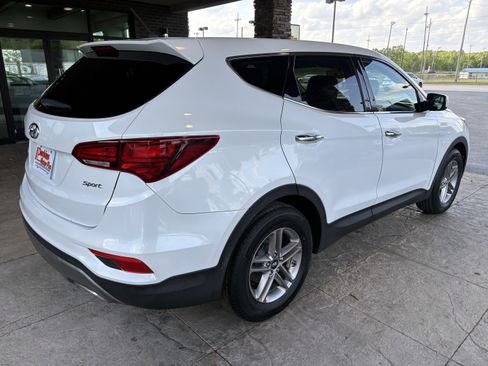 Used 2018 Hyundai Santa Fe Sport FWD image 6