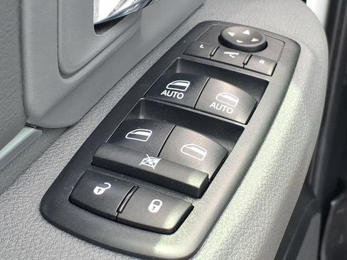 Used 2017 RAM 1500 Big Horn AWD/4WD image 12