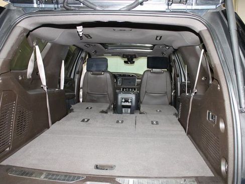 Used 2021 GMC Yukon XL Denali w/ Denali Ultimate Package image 37