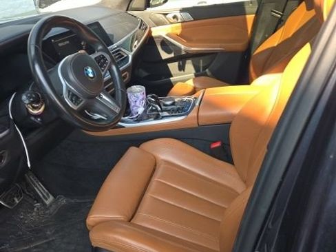 Used 2022 BMW X7 xDrive40i w/ M Sport Package AWD/4WD image 9