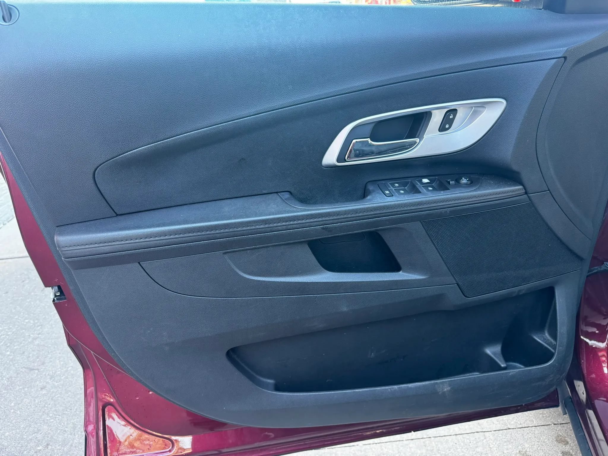 Used 2017 Chevrolet Equinox LT FWD image 15