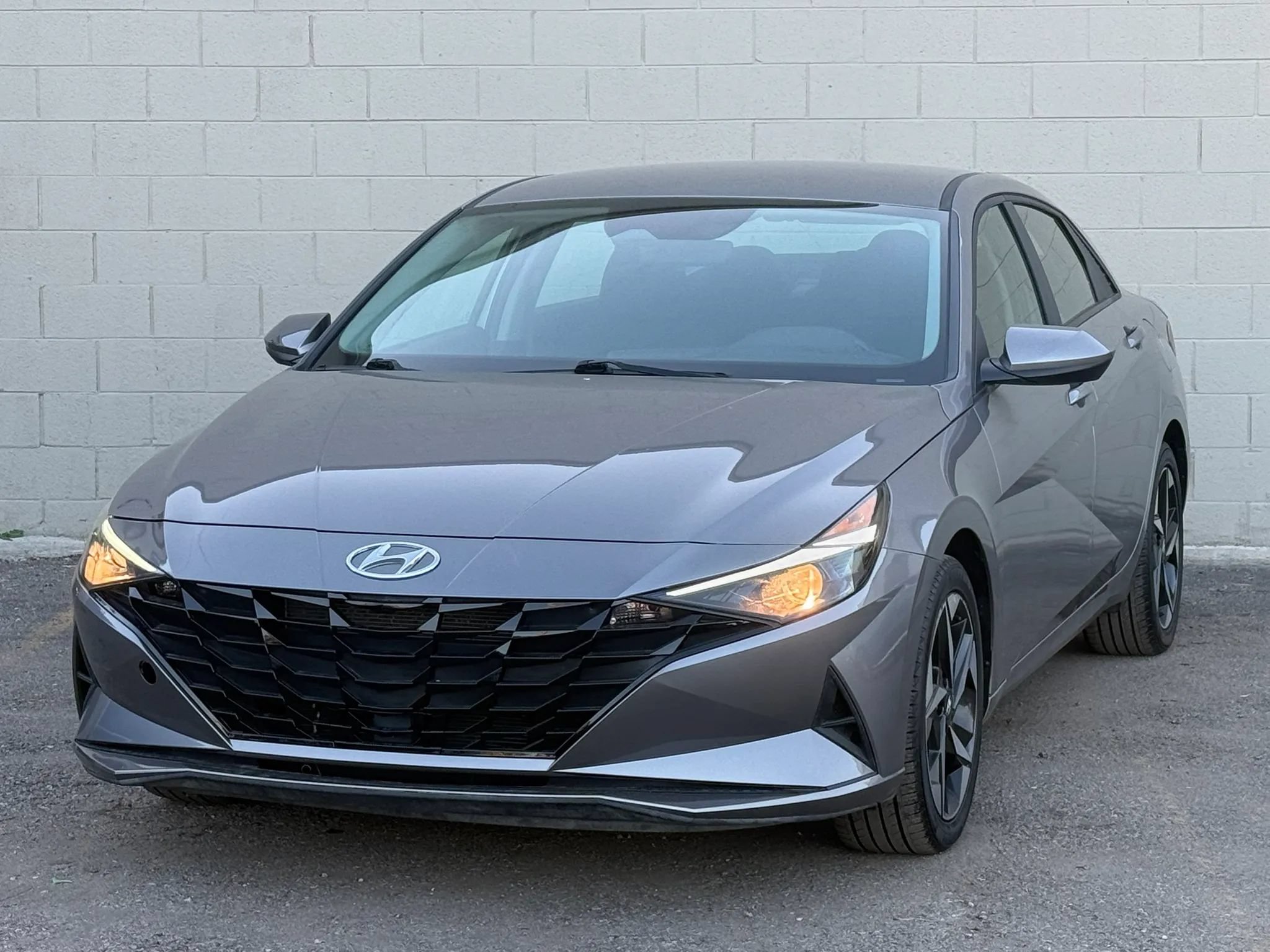 Used 2023 Hyundai Elantra SEL w/ Convenience Package FWD image 1