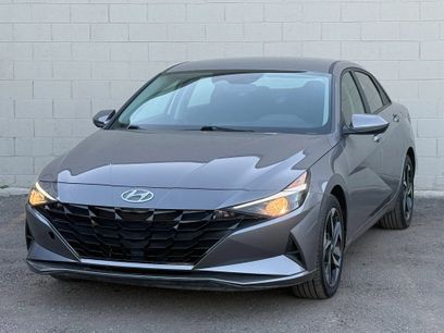 Used 2023 Hyundai Elantra SEL w/ Convenience Package