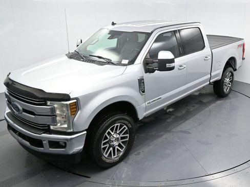 Used 2019 Ford F250 Lariat w/ Lariat Ultimate Package image 40
