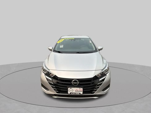 Used 2023 Nissan Versa SV FWD image 8
