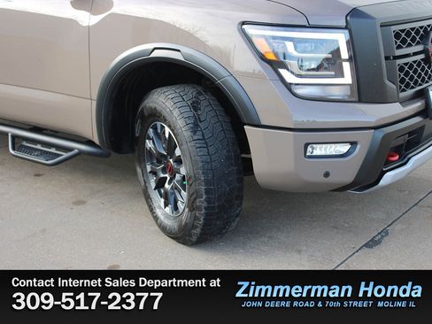 Used 2023 Nissan Titan PRO-4X w/ Pro-4x Convenience Package image 20