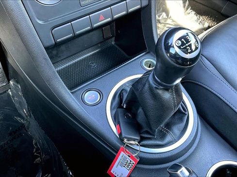 Used 2014 Volkswagen Beetle R-Line image 14