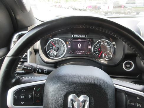 Used 2021 RAM 1500 Big Horn AWD/4WD image 30