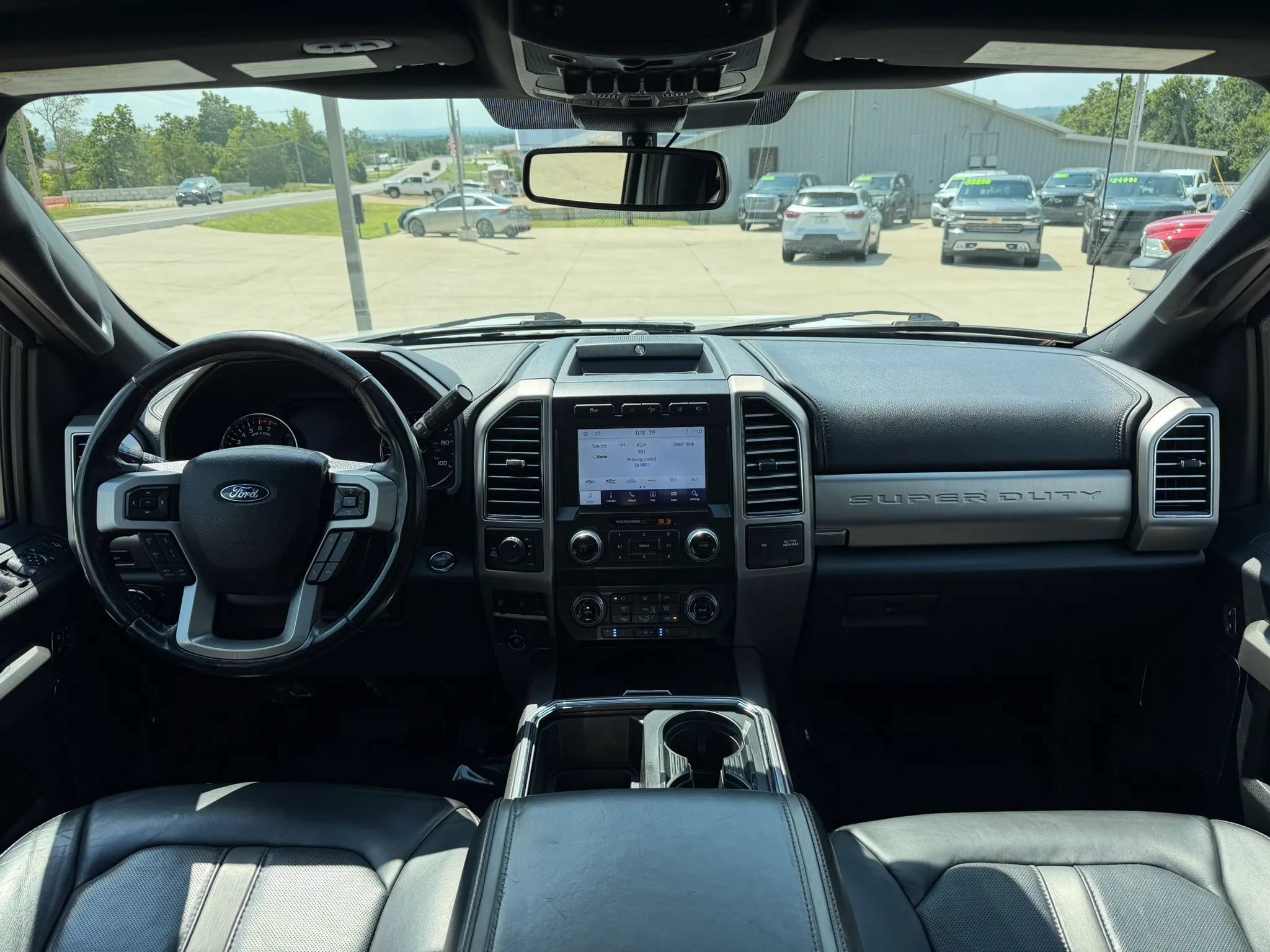 Used 2020 Ford F350 Platinum w/ FX4 Off-Road Package AWD/4WD image 17
