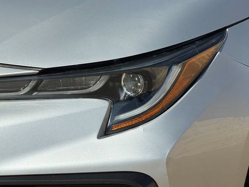 Used 2020 Toyota Corolla SE FWD image 4