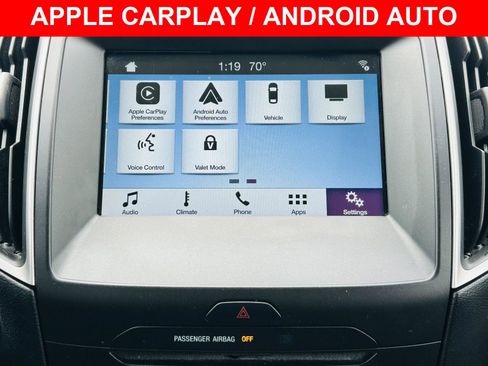Used 2018 Ford Edge SEL w/ Equipment Group 201A FWD image 4