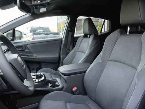 New 2026 Toyota C-HR AWD/4WD image 9