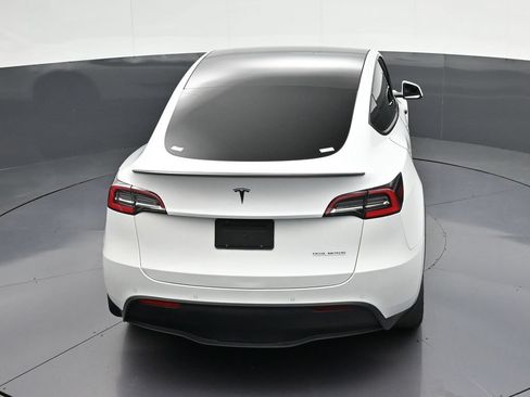 Used 2021 Tesla Model Y Performance AWD/4WD image 16