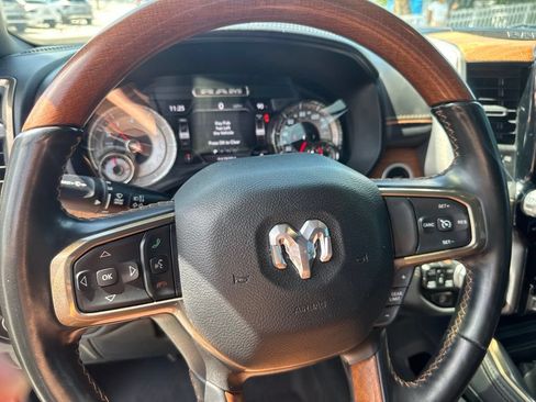 Used 2022 RAM 1500 Limited w/ Body Color Bumper Group AWD/4WD image 18