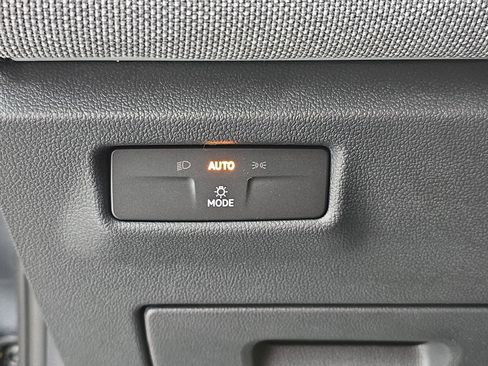 New 2026 Volkswagen Tiguan S image 25