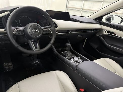 New 2026 MAZDA MAZDA3 2.5 Turbo Sedan w/Premium Plus image 17