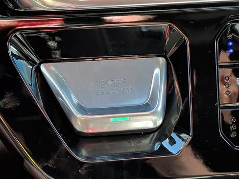 New 2026 GMC Sierra 3500 Denali w/ Denali Reserve Package AWD/4WD image 29