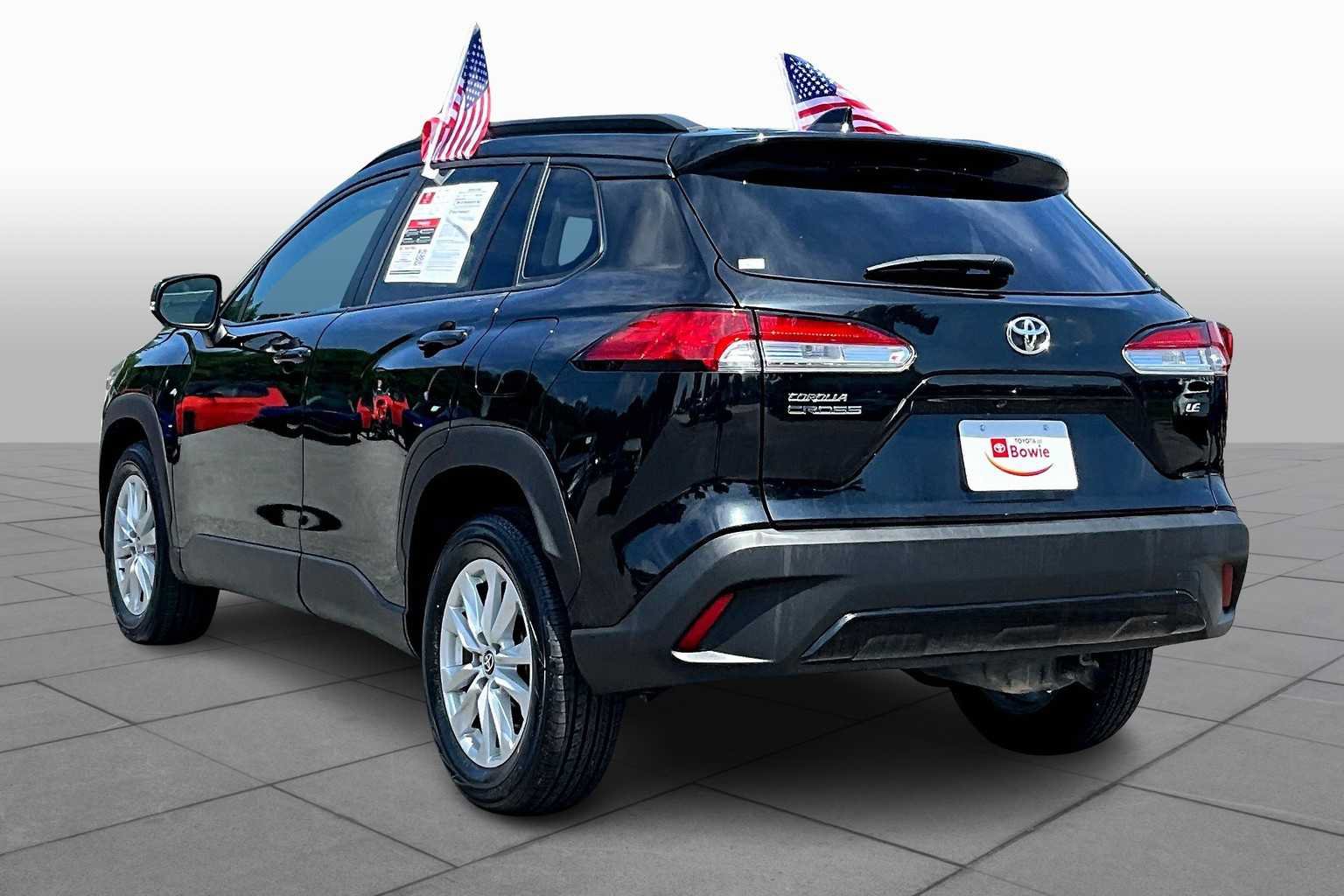 Used 2022 Toyota Corolla Cross LE FWD image 12