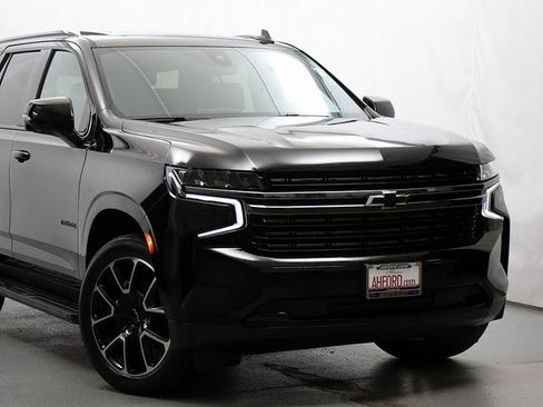 Used 2022 Chevrolet Tahoe RST w/ Sport Performance Package image 2