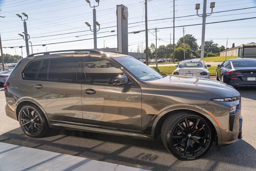 Used 2026 BMW X7 M60i AWD/4WD image 10