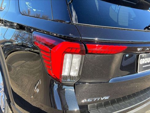 New 2026 Ford Explorer Active w/ Active Comfort Package image 14