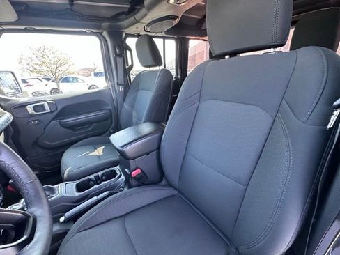 Used 2019 Jeep Wrangler Unlimited Sport S AWD/4WD image 18