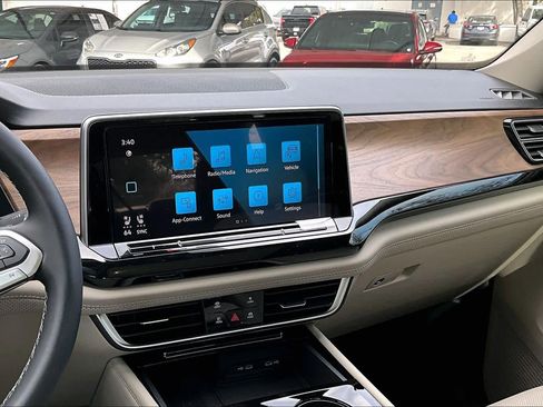 New 2026 Volkswagen Atlas SE FWD image 6