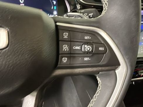 Used 2023 Jeep Grand Cherokee 4WD 4xe image 16