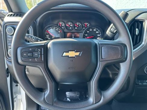 Used 2025 Chevrolet Silverado 1500 Custom image 26