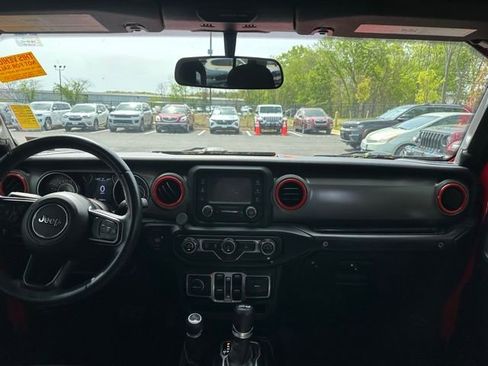 Used 2018 Jeep Wrangler Unlimited Sport S AWD/4WD image 27