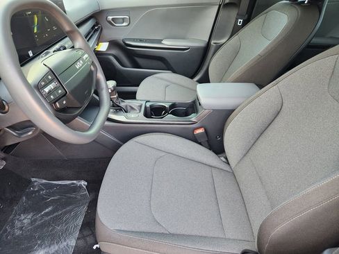 New 2026 Kia K4 FWD image 9