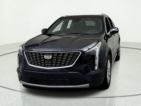 Certified 2023 Cadillac XT4 Premium Luxury w/ Cold Weather Package AWD/4WD image 8