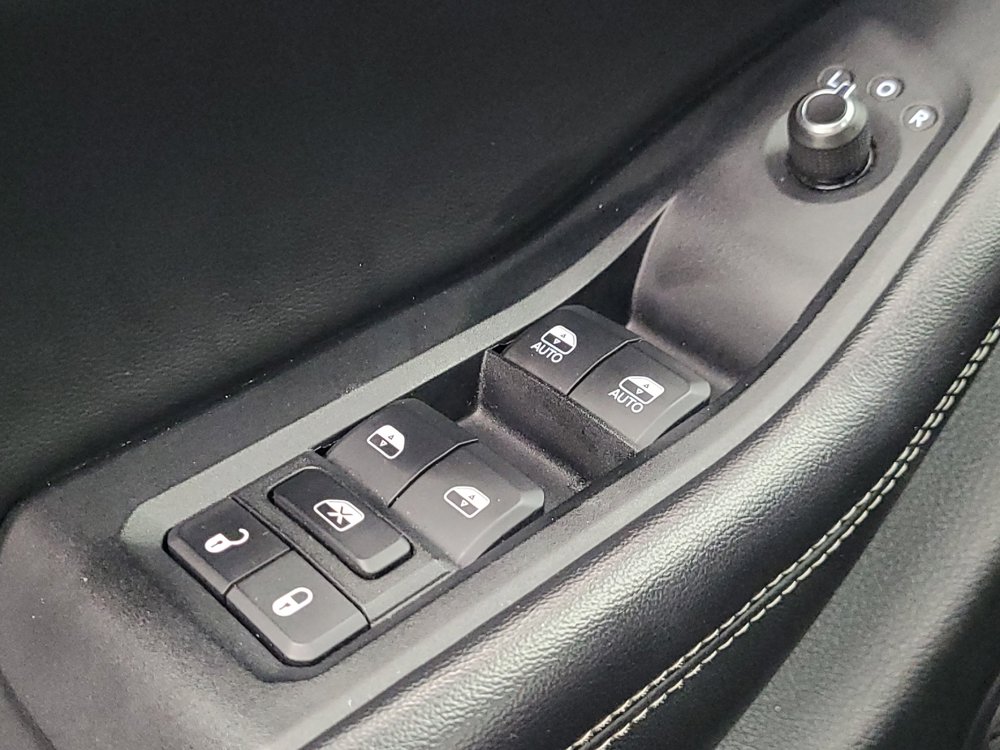 Used 2023 Jeep Grand Cherokee Limited RWD image 27
