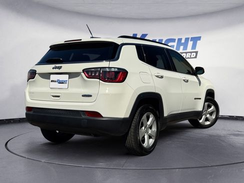 Used 2018 Jeep Compass Latitude FWD image 5