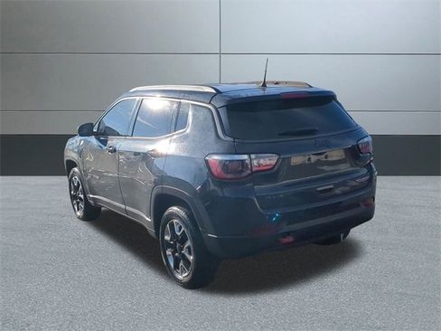 Used 2017 Jeep Compass Trailhawk w/ Navigation Group image 4