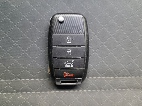 Used 2019 Kia Sorento FWD V6 image 32