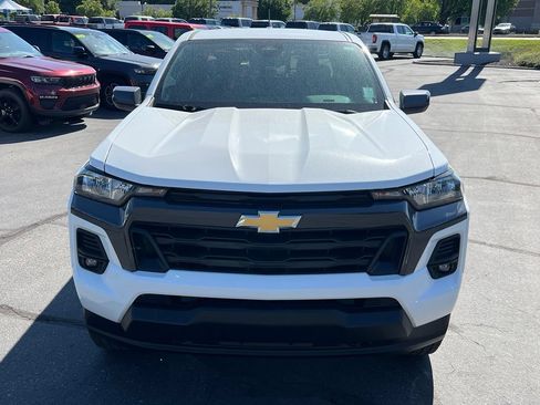 Used 2024 Chevrolet Colorado LT w/ LT Convenience Package AWD/4WD image 4