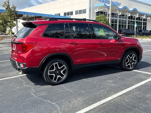 Certified 2023 Honda Passport Elite image 3