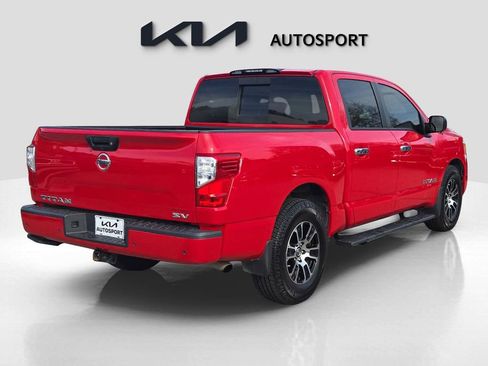 Used 2021 Nissan Titan SV w/ Accessory Utility Package image 8
