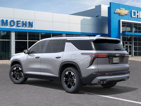 New 2027 Chevrolet Traverse LT w/ Sun and Wheel Package AWD/4WD image 3