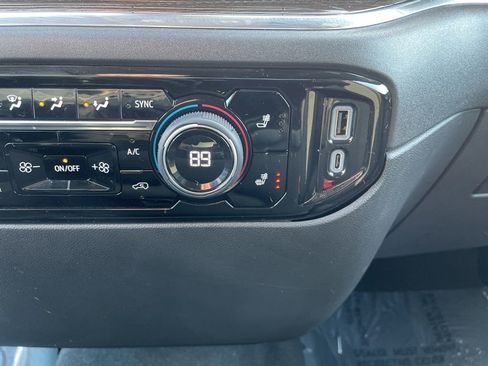 Used 2024 Chevrolet Silverado 1500 LT image 19