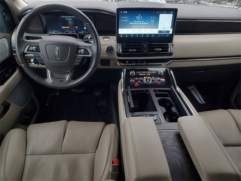 Used 2022 Lincoln Navigator Reserve image 29