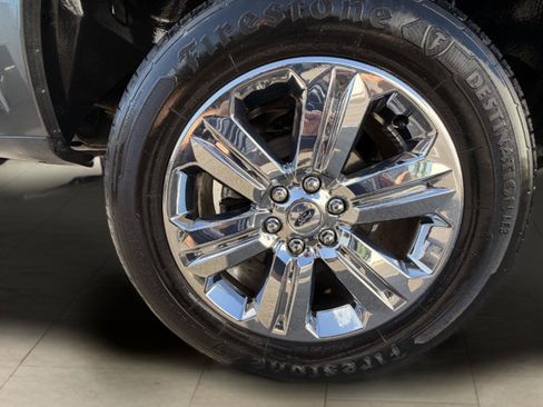 Used 2019 Ford F150 XLT w/ Equipment Group 302A Luxury AWD/4WD image 13